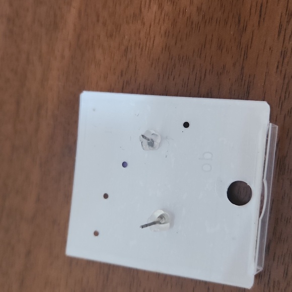 Purple Heart Earrings Soft - Picture 2 of 2